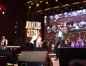 Ramón Orlando celebra sus 50 años de merengue ante un Estadio Olímpico repleto