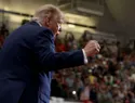 Trump publica en Truth Social su mensaje más extenso hasta ahora y arremete contra Bill Maher