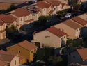 Tasas hipotecarias superan el 7 % por primera vez desde enero y golpean al mercado inmobiliario