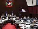Diputados abandonan sesión en solidaridad con legisladora agredida por la Policía