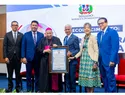 Senado reconoce trayectoria de monseñor Ramón Benito de la Rosa y Carpio