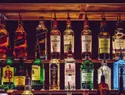 Diputados y senador proponen limitar la venta de alcohol en discotecas y otros locales hasta las 2:00 a. m.