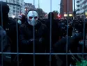 Francia despliega 70.000 efectivos y cierra más de 40 estaciones de metro ante el tercer sábado de protestas marcado por Halloween