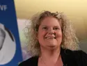 Louise Brown, la primera bebé nacida por fertilización in vitro, repasa 50 años de avances en reproducción asistida