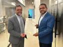 Senador de Nueva York reconoce al jefe de Redacción de elCaribe en misión oficial en RD