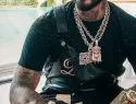 Anuel AA lanza 'Vuelve' y pide públicamente a Karol G que lo desbloquee