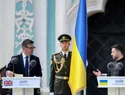 El primer ministro británico Andy Burnham expresa "total solidaridad" a Zelensky tras críticas de Trump