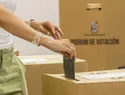 Encuesta revela aumento al 13.7% de dominicanos que no votaría y deterioro de percepción del país