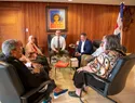 Rector de la UASD recibe a escritora Isabel Rauber previo a presentación de su libro "Geopolítica del poder"