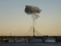 Rusia ataca por tercer día consecutivo los puentes de Kiev y hiere a dos personas