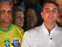 Flávio Bolsonaro viaja a EE.UU. tras incumplir entrega de pasaportes, según fuente cercana