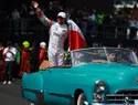 Checo Pérez regresa a Reforma con showrun de F1 cinco años después