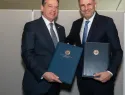 República Dominicana y Grecia firman memorándum para impulsar comercio e inversiones