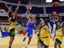 San Carlos vence a Huellas y retira camiseta a Manuel Guzmán en el TBS Distrito