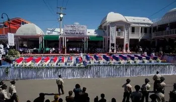 Miles asisten en Haití a funeral de 17 muertos en carnaval 