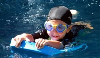 10 buenas razones para nadar y hacer ejercicio en el agua