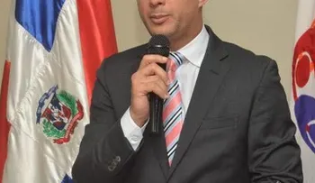 Ministerio de la Juventud realiza cena con becarios Programa Intercambio y Desarrollo de la Juventud