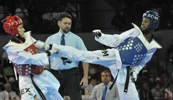 Pie da a RD tercera plata; Marte, bronce 