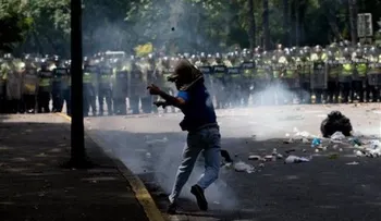 Detienen a más de 400 por saqueos en Venezuela