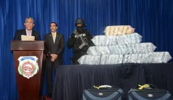 DNCD apresa cuatro hombres, incluyendo un boricua, por tráfico de drogas