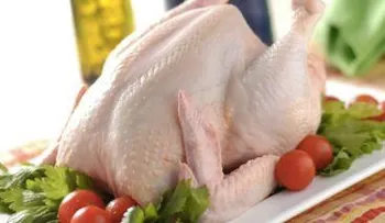 Otra vez se discute: ¿lavar o no lavar el pollo crudo?