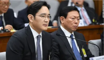 Fiscales piden una orden de arresto contra el heredero de Samsung