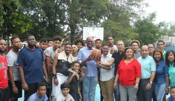 Alcaldía de SDE entrega centro de integración familiar y club de Alma Rosa