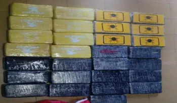 Policía ocupa 320 paquetes de cocaína en cuatro de servicio de vivienda Haina