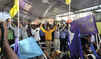 Danilo encabeza proclamación de candidatura a senador de Adriano Sáncehz Roa