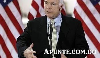 John McCain urge a Obama, a ocupar militarmente Venezuela.