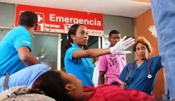 Se duplican casos de emergencias en el Darío Contreras; hospital reporta 4 muertos y 323 heridos