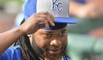 Johnny Cueto firma contrato con Gigantes por US$130 MM