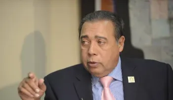 Patronos quieren pagar cada mes prestaciones a los trabajadores; critican bajos salarios en el Estado