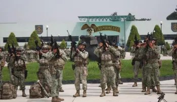 México refuerza seguridad en Sinaloa con miles de militares y policías ante ola de violencia