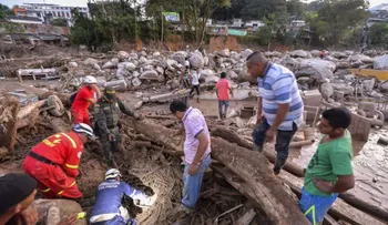 Colombia: Buscan a decenas de desaparecidos tras avalancha en Mocoa