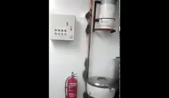 Intentar preparar comida en esta cocina no es una buena idea