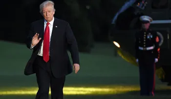Trump regresa a la Casa Blanca para enfrentar una nueva lucha contra Obamacare