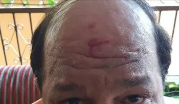 Periodista Adolfo Salomón y Abigaíl Soto escenifican una trifulca 