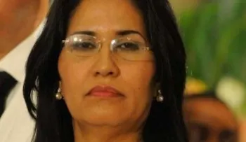 Ministra de Trabajo espera empleadores entreguen propuesta de aumento salarial 