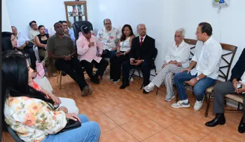 Abel Martínez continúa encuentros con dominicanos líderes en el exterior