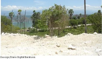 Obras Públicas construye viviendas a personas pobres de Barahona.