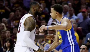 LeBron James defiende a Stephen Curry de las críticas