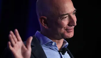 Jeff Bezos desbanca a Warren Buffett del podio de los más ricos del mundo