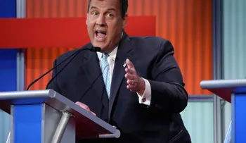 El gobernador de Nueva Jersey propone rastrear inmigrantes ilegales como piezas de paquetería