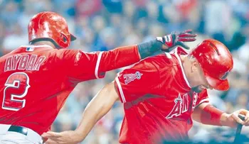 Anaheim amplía ventaja; David Ortiz y Nelson Cruz se van para la calle