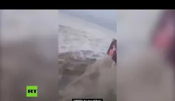 Controlador aéreo muere tras ayudar al último avión a escapar del terremoto y tsunami en Indonesia