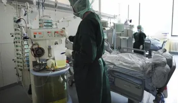 Un hospital alemán recurrirá a transfusiones de plasma para tratar el coronavirus 