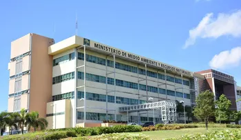Medio Ambiente establece nuevas normas para instalar estaciones de combustibles