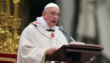 Francisco pidió no recitar el credo "como papagayos"