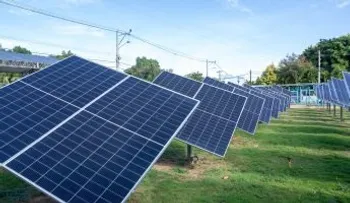 Caravana solidaria italiana recauda 426.700 dólares para paneles solares en Cuba